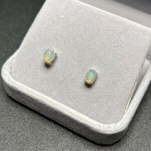 Beautiful Natural Fire Opal Stud Earrings in 925 Sterling Silver.